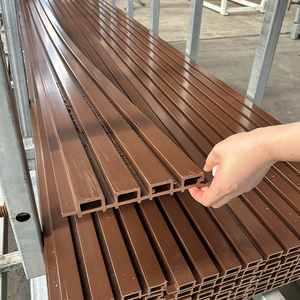 Paneles de pared exterior para un aspecto natural - Product Image 1