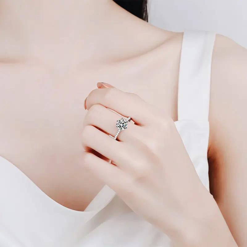 Vrouwen Sieraden 925 Sterling Zilveren Ring Fabrikant Groothandel Pt950 Verguld 2 Karaat Moissanite Ring Met Gra Certificering