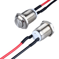 Interrupteur à bouton-poussoir en métal étanche de 12mm à réinitialisation automatique autobloquant DC12-24V à tête plate haute 3A Max. Courant IP67 Niveau 250V