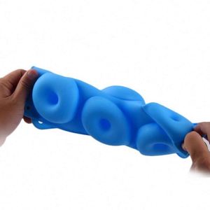 Molde para Donuts de Silicona 100% Antiadherente para 6 Donuts de Tamaño Completo, Libre de BPA, Fácil de Limpiar - Product Image 2