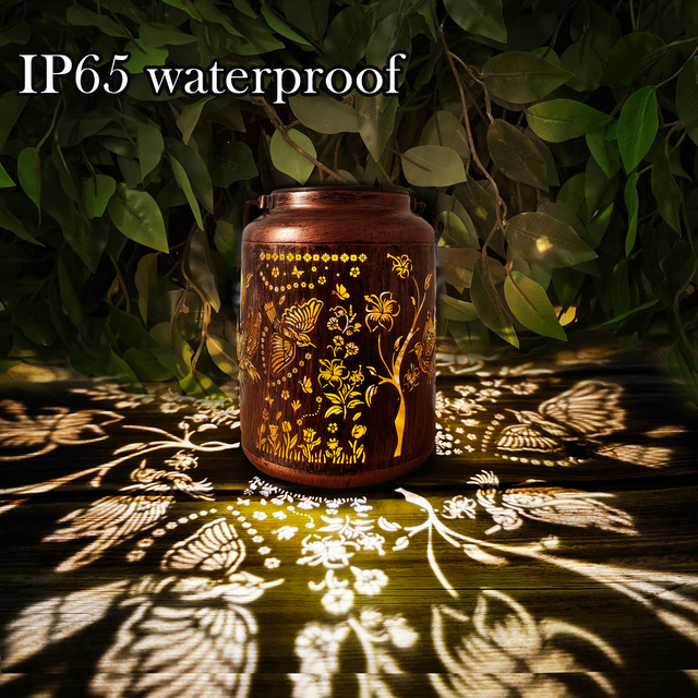 Solar-powered Cardinal lantern for outdoor waterproof decoration at night