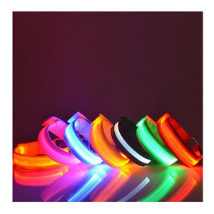 Bracelets lumineux LED, 3 modèles, bracelets clignotants, lumineux dans le noir, accessoires de fête, mariage, concert, camping, événements sportifs, fête - Product Image 1