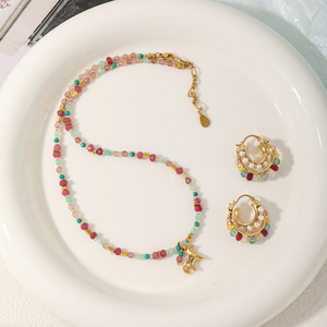 สร้อยคอพลอยขายส่ง สแตนเลส 316 ชุบทอง 18K สร้อยคอรูปยูนิคอร์นประดับด้วยหินธรรมชาติสีชมพู สร้อยคอแบบโชคเกอร์สำหรับผู้หญิง - Product Image 4