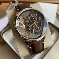 Commande en gros – Montre personnalisée avec logo, squelette ajouré, style sport, en cuir véritable, mouvement à quartz, boîtier en acier inoxydable 22 mm