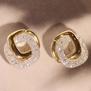 Orecchini a Perno Geometrici Quadrati per Donne, Design a Doppio Anello Intrecciato, Accessori Moda per Orecchie - Product Image 2