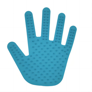 Xingjiu Pet Bathing Massage <b>Glove</b> TPR 18cmx15cm Needle Shape For Long Haired Cat Grooming - Product Image 1