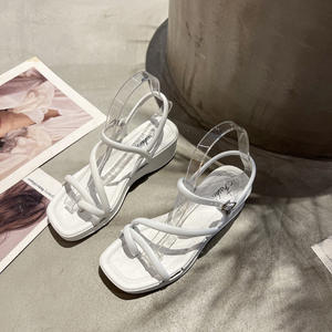 Chaussons d'hiver pour femmes et hommes, taille universelle, antidérapants, doux et chauds, chaussures d'intérieur pour l'hiver - Product Image 1