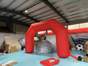 Gapura Balap Tiup Kedap Udara PVC yang Diperkuat, Inflatable Iklan 8m dengan Pompa Udara Elektrik untuk Checkpoint Lari Trail - Product Image 4