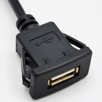 Cable de Extensión USB 2.0 A Hembra para Montaje en Panel con Conector a Mini USB 5 Pines Macho en Ángulo Recto de 90 Grados para Montaje Empotrado en el Tablero del Automóvil