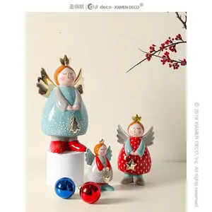 Mooie Keramische Kroon Engeltjes Standbeeld Heilige Familie Engel Vleugel Beeldje Kerstversiering