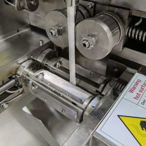 Confezionatrice automatica verticale per tabacco da fiuto, - Product Image 5