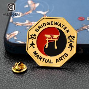 Perno personalizzato in metallo dorato con logo arti marziali smalto karate <span class=keywords><strong>club</strong></span> - Product Image 6