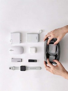กระเป๋าเก็บอุปกรณ์ดิจิทัลพกพา UGREEN ความจุขนาดใหญ่ สำหรับจัดเก็บสายชาร์จ กันน้ำ - Product Image 2