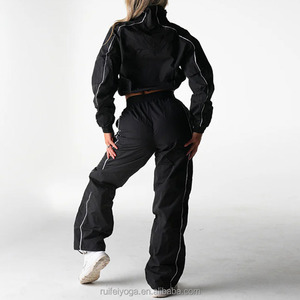 Giacca <span class=keywords><strong>a</strong></span> Vento Sportiva OEM Personalizzata Leggera con Striscia Laterale e Colletto Alto per Corsa, Fitness e Yoga all'Aperto per Donne - Product Image 2