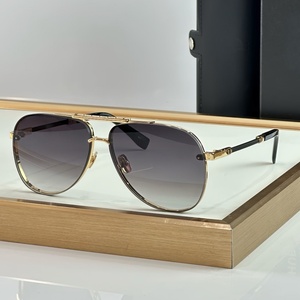 High-quality Men's and Women's <b>chrome</b> heart glasses Designer Driving Sunglasses Outdoor sports UV400 protection Sunglasses - Product Image 1