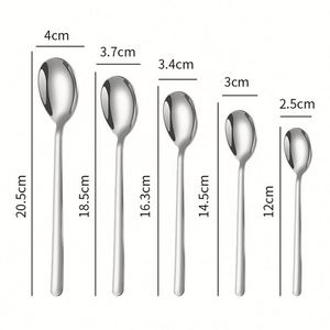 ช้อนเกรดพรีเมียมสำหรับอาหาร พร้อมโลโก้สั่งทำพิเศษ ทนทาน เงางามดุจกระจก ผลิตจากสแตนเลส 304 ด้ามยาว เป็นมิตรต่อสิ่งแวดล้อม ชุบเงิน - Product Image 2