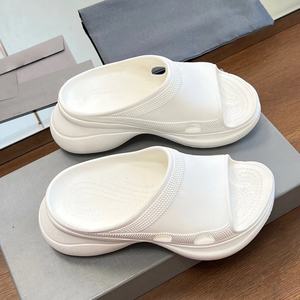 Nouvelles pantoufles d'extérieur de luxe en cuir véritable 2026 – Confortables et élégantes à semelle souple - Product Image 2