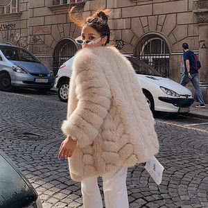 Commercio all'ingrosso delle Donne di <span class=keywords><strong>Cammello</strong></span> Pelliccia di Volpe Cappotto Imbottito Alla Moda Reale Fox <span class=keywords><strong>Cappotti</strong></span> <span class=keywords><strong>Donna</strong></span> Gery Cappotto di Pelliccia di Volpe - Product Image 3
