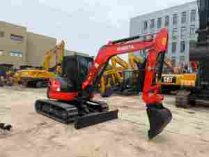 Original Japan Used Kubota U55-4 Mini Hydraulic Excavator, 5.5 Ton Compact <b>Digger</b> in Excellent Working Condition - Product Image 3