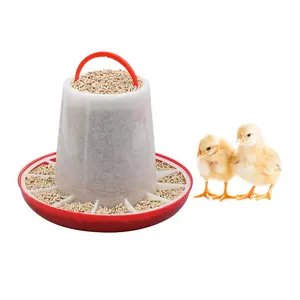 Heiß begrüßt Pure Plastic 1,5 kg / 3 lb Semi-Opaque Portable Plastic Geflügel Feeder für Baby Chicken Feeding