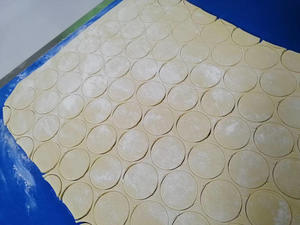 Machine automatique de fabrication de croissants découpeuse de pâte pâtisserie snack - Product Image 2