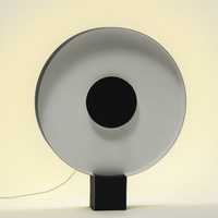 Lampe de table nordique de style designer pour hôtel, salle d'exposition, salon, chambre à coucher, lampe de chevet artistique postmoderne, lampe de table d'ameublement doux