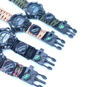 Orologio Multifunzione da Esterno con Acciarino, Fischietto e Bussola - Braccialetto Sportivo Impermeabile per Sopravvivenza Outdoor - Product Image 3