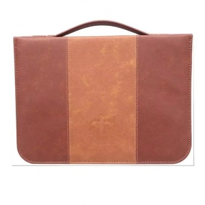 Muestra gratuita BSCI, funda para Biblia personalizada de poliéster PU marrón vintage con cremallera, tamaño grande para hombre y mujer - Product Image 1
