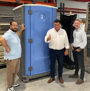Baño Portátil Prefabricado de Plástico Resistente para Exteriores, Oficinas, Parques, Escuelas, Hospitales y Obras - Product Image 1