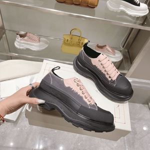 รองเท้าผ้าใบลำลองแบบผูกเชือก Alexander Gradient Fabric Upper Chunky Platform Mc สำหรับใส่เดินเล่นและใส่ในชีวิตประจำวัน Queen - Product Image 6