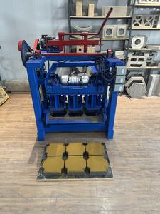 ماكينة صنع الطوب الخرساني المجوف ذات عمر خدمة طويل، ماكينة صنع طوب الرصف المتشابك الإسمنتي بمواصفات متعددة - Product Image 6