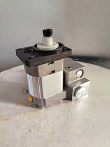มอเตอร์ปั๊มลมไฮดรอลิก Lainuo Lainuo รุ่น 31Q4-30201 31Q4-30200 สำหรับรถขุด R520LC-9A R485-9 R485-9T R480LC-9 HX330 HX380 - Product Image 6