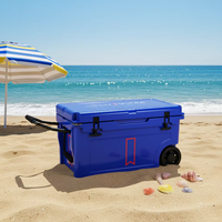 Glacière à roulettes 55QT, paroi épaisse de 2,5 pouces, glacière rotomoulée, maintien de la glace pendant 6 jours avec roulettes robustes pour l'extérieur