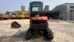 Miniexcavadora Usada en Japón U27 de 2.7 Toneladas, Precio Económico, Giro Cero, con Hoja Excavadora, en Stock para Agricultura, con Certificación CE EPA - Product Image 5