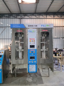 เครื่องบรรจุและปิดผนึกซองนมเหลวแบบแมนนวล Servo-12000 ความจุ 1000 มล. ผลิตได้สูงสุด 4000 ซองต่อชั่วโมง ความแม่นยำสูง - Product Image 3