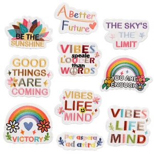 Parches Bordados Duo <span class=keywords><strong>Kuu</strong></span>, Accesorios para Prendas, Etiquetas Adhesivas de Tela de Poliéster con Diseño de Arcoíris Original en Inglés - Product Image 1