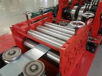 Rouleau de support de panneau photovoltaïque formant la machine ligne de production de système de montage solaire automatique canal Unistrut C faisant la machine