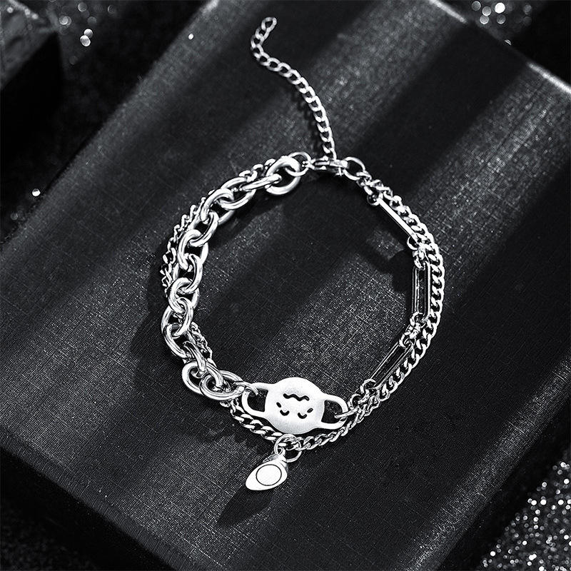 สร้อยข้อมือคู่ปีศาจน้อย (หญิง)