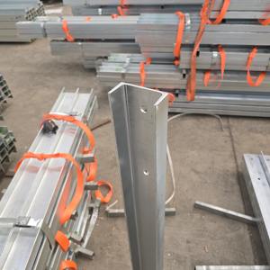 Trave a colonna in acciaio zincato a caldo universale per montante a muro di sostegno - Product Image 5