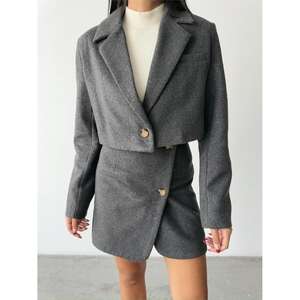 ชุดเสื้อแจ็คเก็ตแคชเมียร์ครอปสำหรับผู้หญิงสีแอนทราไซต์และกระโปรงสั้นติดกระดุม - Product Image 5