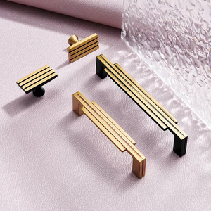 Poignées <span class=keywords><strong>de</strong></span> porte <span class=keywords><strong>de</strong></span> placard linéaires minimalistes haut <span class=keywords><strong>de</strong></span> gamme, boutons <span class=keywords><strong>de</strong></span> tiroir <span class=keywords><strong>de</strong></span> cuisine, poignées <span class=keywords><strong>de</strong></span> placard en cuivre, barres <span class=keywords><strong>de</strong></span> tirage en laiton massif - Product Image 1