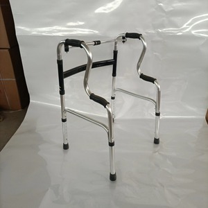 Andador de doble dobleteo de aleación de aluminio con cuatro patas para rehabilitación de ancianos - Product Image 2