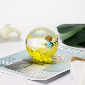 <span class=keywords><strong>60MM</strong></span> TPU Liquide Paillettes D'huile Flottant Boule de Rebond D'eau Jaune - Product Image 3