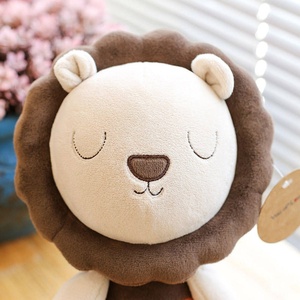 ตุ๊กตาสิงโตน้อย ของเล่นนุ่มนิ่มช่วยให้หลับสบาย ทำจากโพลีเอสเตอร์และใยฝ้าย PP ของขวัญยอดนิยมสำหรับวันเกิดเด็กและวันวาเลนไทน์ - Product Image 4
