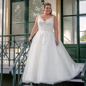 <span class=keywords><strong>Robe</strong></span> de <span class=keywords><strong>mariée</strong></span> élégante en tulle pour <span class=keywords><strong>femme</strong></span>, grande taille, col en V, sans manches, en dentelle, style <span class=keywords><strong>robe</strong></span> de bal, pour <span class=keywords><strong>mariée</strong></span> <span class=keywords><strong>ronde</strong></span> - Product Image 1