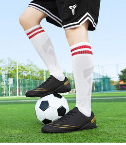 Venta al por mayor de alta calidad antideslizante niños escuela fútbol PVC zapatos transpirables niños y adultos entrenamiento deportivo <span class=keywords><strong>botas</strong></span> de fútbol - Product Image 4
