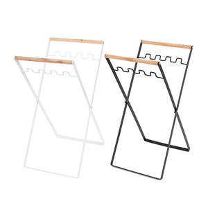 Soporte plegable de metal para bolsas de basura con mango de madera para acampar y uso al aire libre, soporte de almacenamiento plegable - Product Image 5