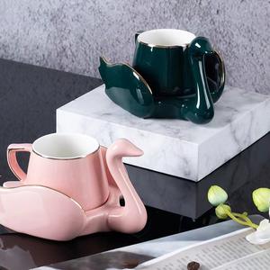 Tasse à café et soucoupe en céramique dorée en forme de cygne, créative et tridimensionnelle, pour le thé de l'après-midi et l'espresso - Product Image 5