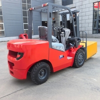 Chariot élévateur diesel de 5 tonnes (5000 kg) avec une garde au sol de 215 mm pour les sites de travail extérieurs difficiles
