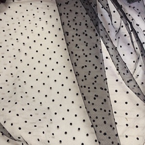 Tessuto in <span class=keywords><strong>Tulle</strong></span> con Pois Floccati in <span class=keywords><strong>Nylon</strong></span> di Lusso per Gonne LT21926 - Product Image 1